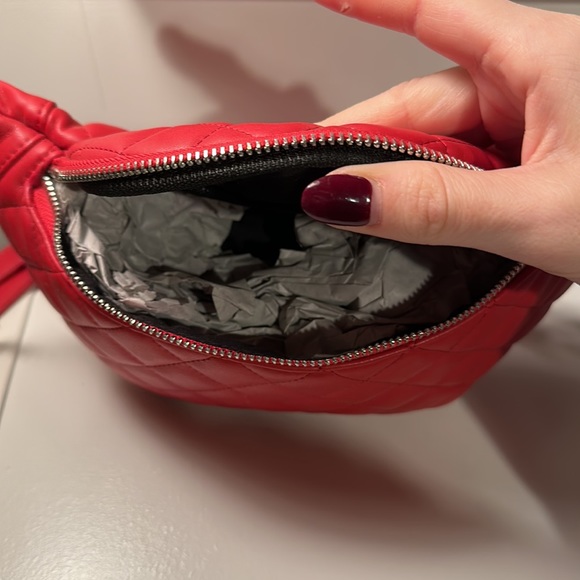 Fanny Pack - Picture 3 of 4